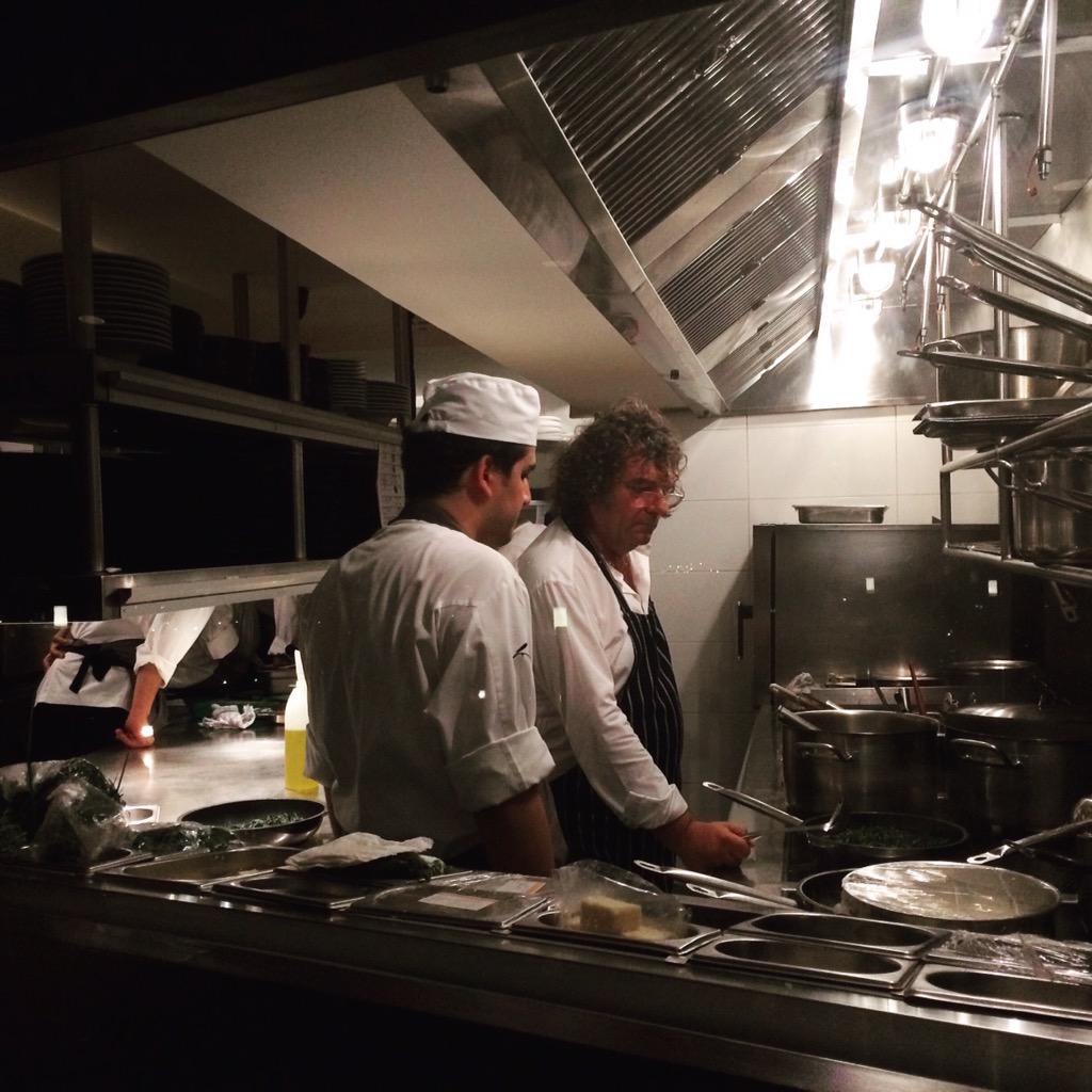 Fulvio Pierangelini in Mikla's kitchen! #GelinazShuffle <a href="/THEGELINAZ/">@GELINAZ</a>