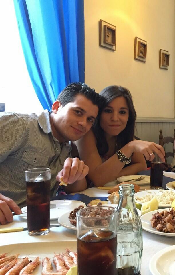 AqKuki's tweet photo. Tequiero @ivanram7 ! http://t.co/mbAIf6TSPp