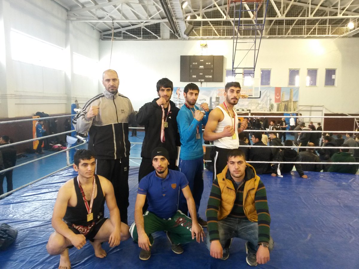 BİNGÖL/GENÇ HALK EĞİTM MÜD.SPOR KUSUMUZU KAPATARAR,GENÇLİĞİMİZE SOKAKLARI ADRES GÖSTERDİ