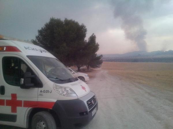 CRE_Emergencias's tweet photo. Gran trabajo del # Voluntariado @CruzRojaEsp. Siguen allí.Activado Nivel 1 del Plan de #IIFF por el #IFQuesada #Jaen http://t.co/ElPhTYr1S7