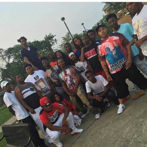 ChaseABaggBoii's tweet photo. #BrothersOfTheStruggle #LoyalBrothersWeAllNeedEachOther #LawlessGangYNS #95Mob #ABM #LatePostThe4th http://t.co/cplyA7Oj0i