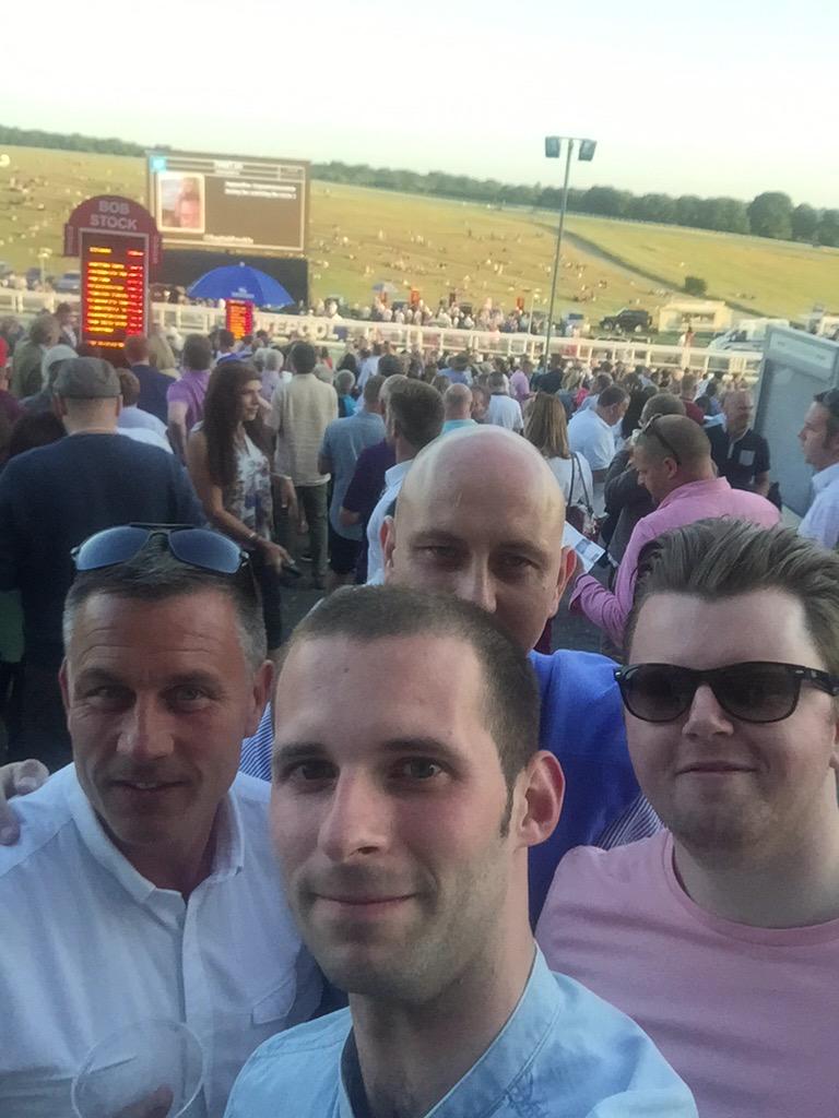 simson407's tweet photo. #epsomlive #thelads http://t.co/rL4fS3RVL9