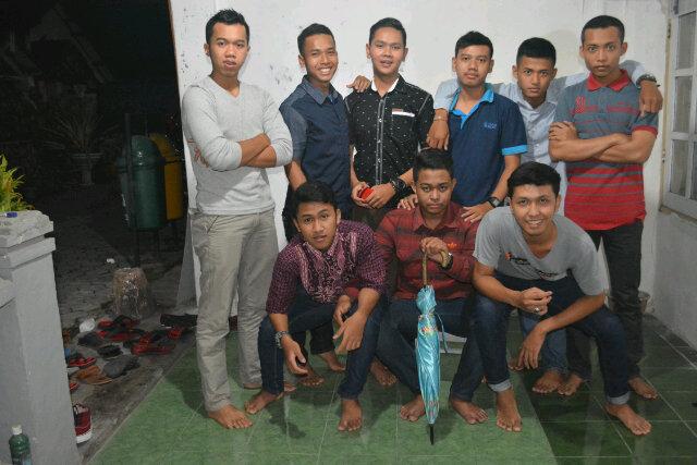 agung_dpe's tweet photo. Geng beneran :v http://t.co/yldaKp8ss9