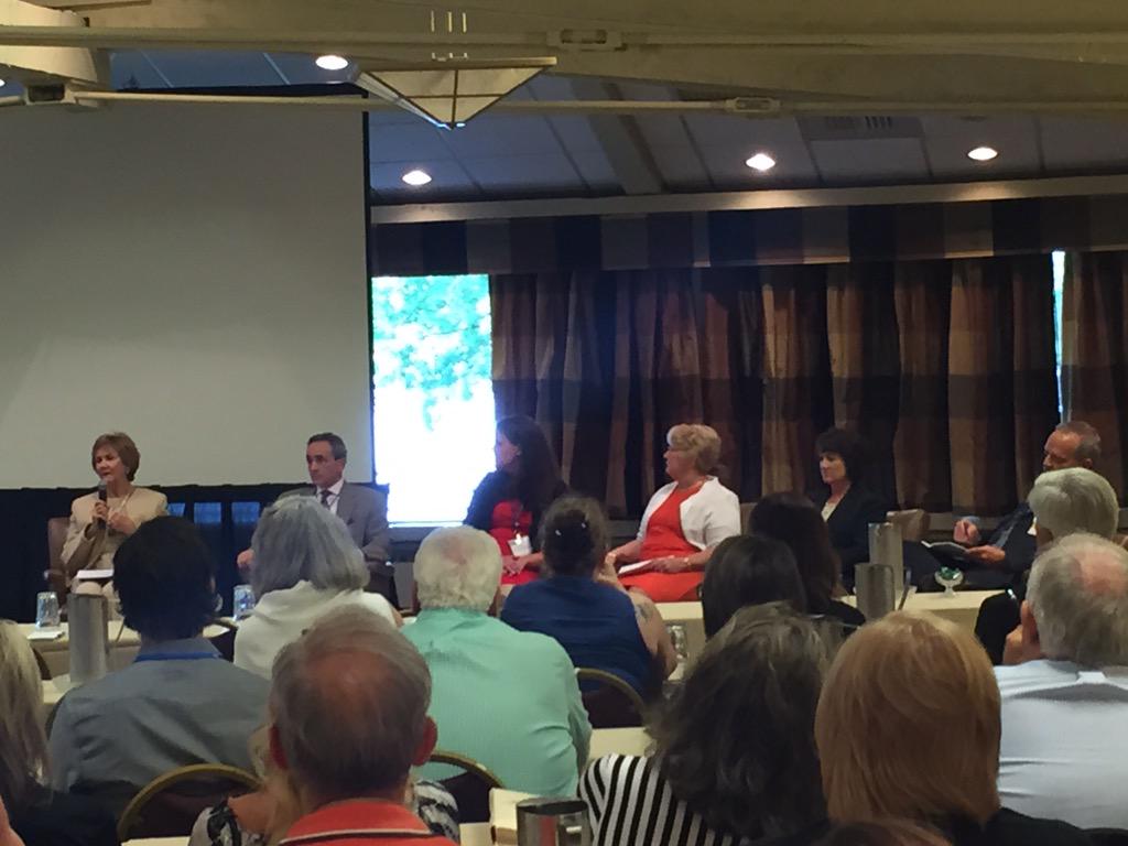 ILTAsocial's tweet photo. ALTA Pres Diane Evans and ALTA past Pres Frank Pellegrini participate in TRID Panel at #ILTA2015 @ALTAonline http://t.co/rmNqFPQOsJ