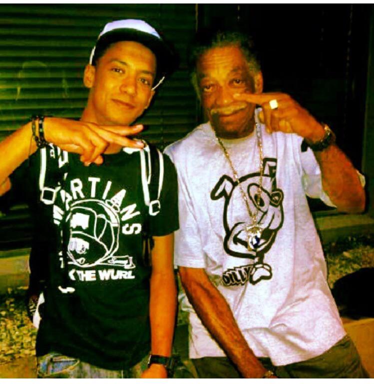 #Throwback to when I was 17. Met <a href="/SnoopDogg/">Snoop Dogg</a> and one of the sickest men I've met hands down #UncleJuneBugg #R.I.P #YYC