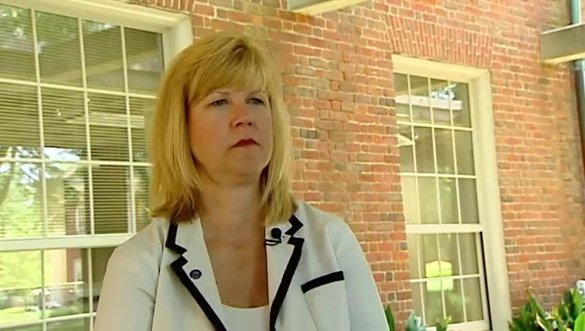 wyffnews4's tweet image. Trending: Furman president talks about the decision to bring the Confederate flag… wyff4.com/news/furman-pr…