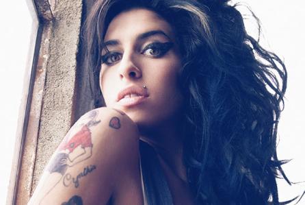 LeVarThomas's tweet photo. Watch! @amywinehouse Records 'Back to Black' http://t.co/L76tOux1kM #stupidDOPE http://t.co/Ml9L1esGNq