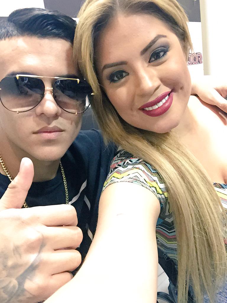 Dale Retweet al selfie de @SukitaSanchez con <a href="/KEVINROLDAN/">Kevin Roldan♛</a>. ¡Gana ahora! Llévate los dos Meet &amp; Greet. #SerVIPesMEJOR🎤