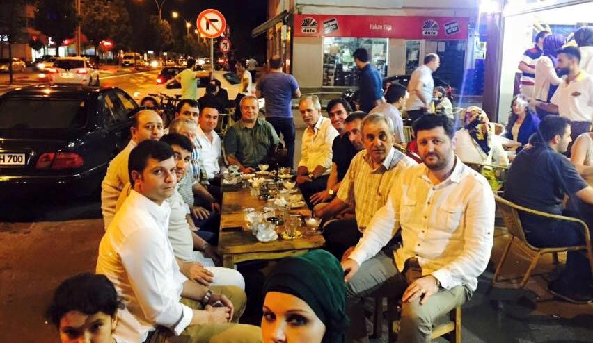 YerelKultur54's tweet photo. Sakarya Yerel Kültür Derneğinin iftar programından.. http://t.co/vJqZTQMgVF