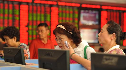 Ansuya_H's tweet photo. A summary of how top investment banks - including CS, DB, GS and HSBC - see China stocks: http://t.co/Xx0pawUsqO http://t.co/driG84zA9C