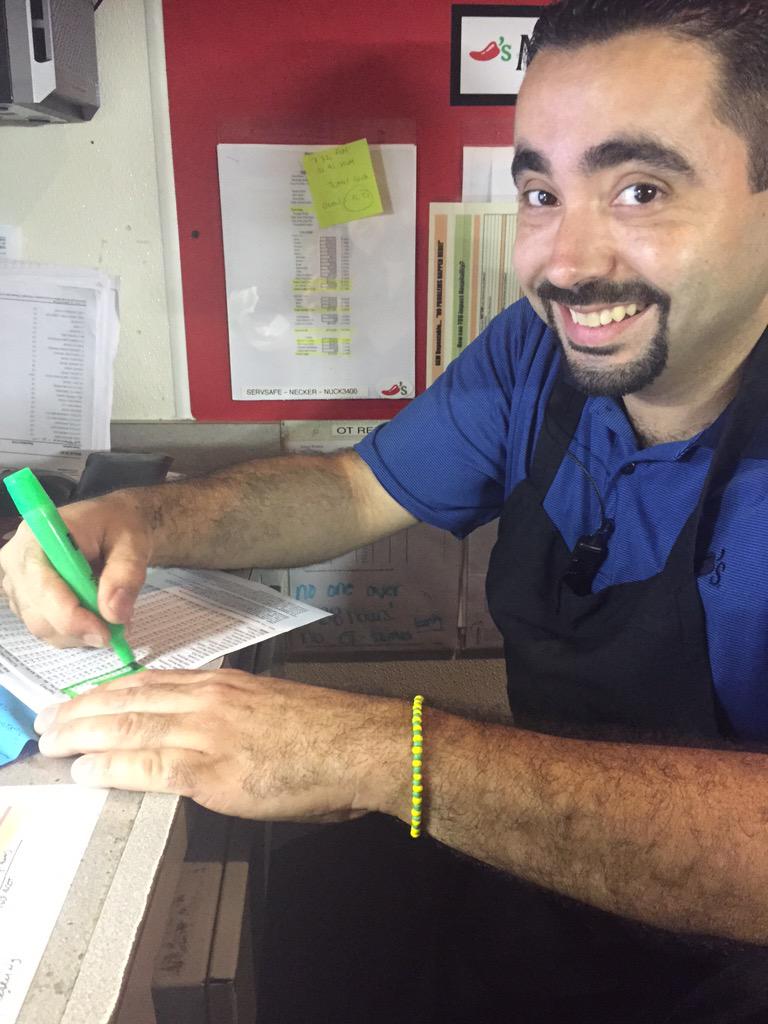 Stephsteph37's tweet photo. He's highlighting! @RCaramma5910 @TonyViola8 #teamsellingreport #vabbp #ViolaAreaCrushesPPA #chilislantana http://t.co/Kb3P5e9cHr