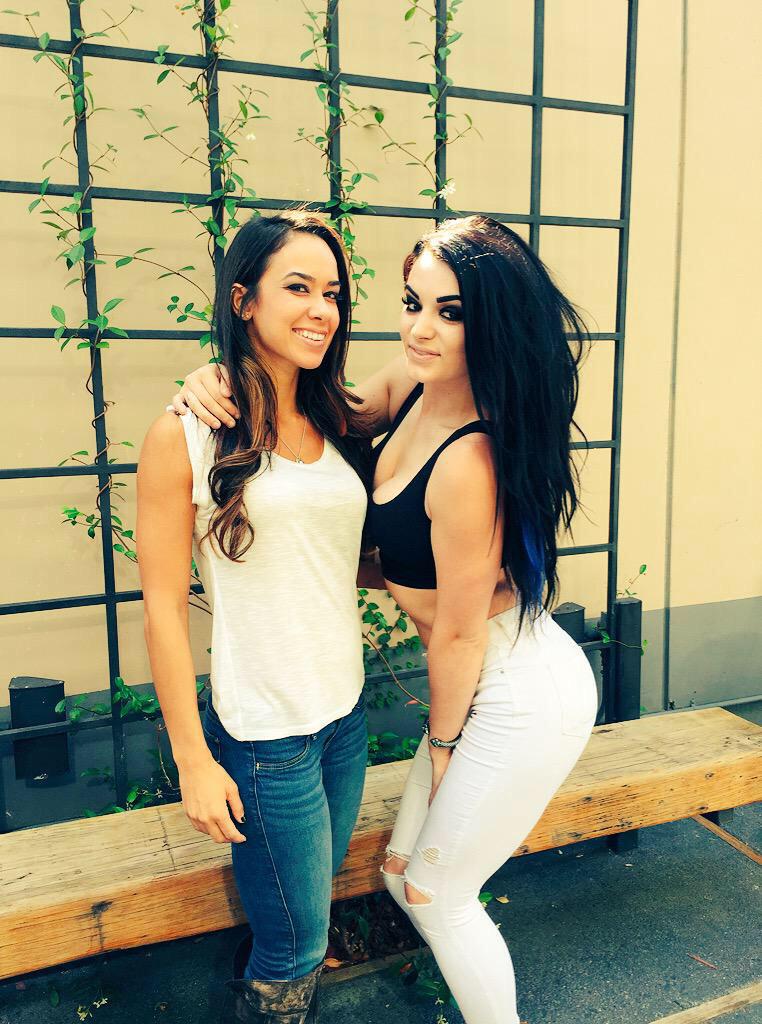 DefiantScreamer's tweet image. I was in LA today and look who I bumped into today! Was able to have coffee with @AJZiggler12. ❤️