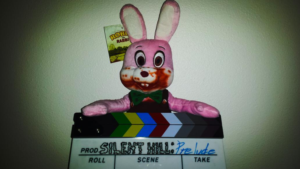 SHPreludeFilm's tweet photo. We hope everyone is enjoying #SDCC #Robbie is helping us with Production on #SilentHill Prelude! #IndieFilm #ComicCon http://t.co/6Qz5TRhFts
