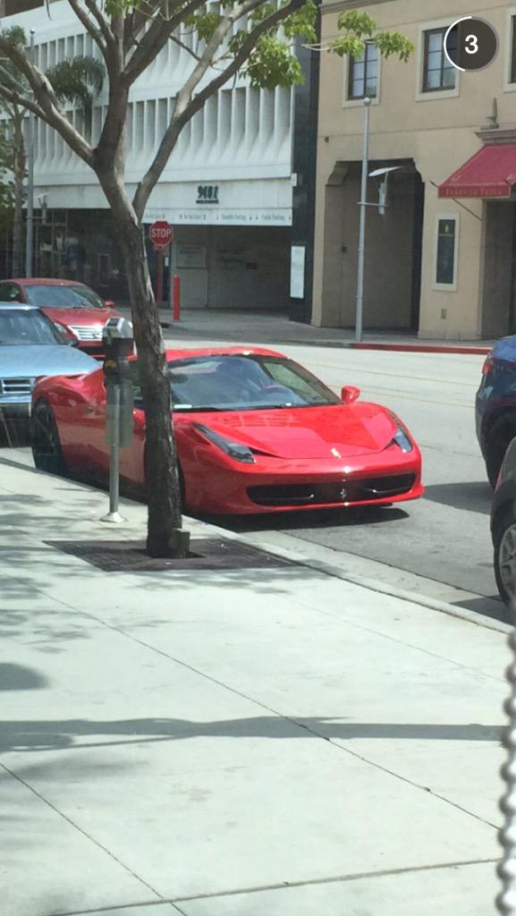 oceanskyquad's tweet photo. Look at that #Ferrari. It could be yours but you playing by not joining #TeamOceanSky mentored by @RealOceanSky http://t.co/v6hmPmybB7