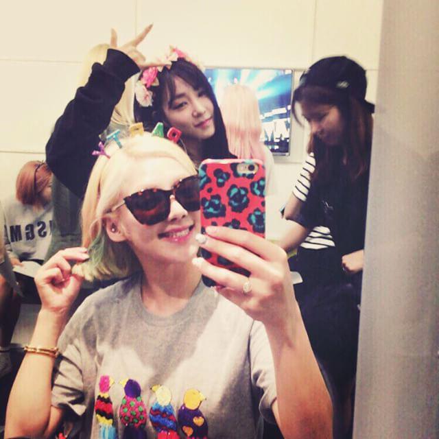 [OTHER][26-11-2013]SELCA MỚI NHẤT CỦA HYOYEON  - Page 13 CJhAkIUWIAA0n0J