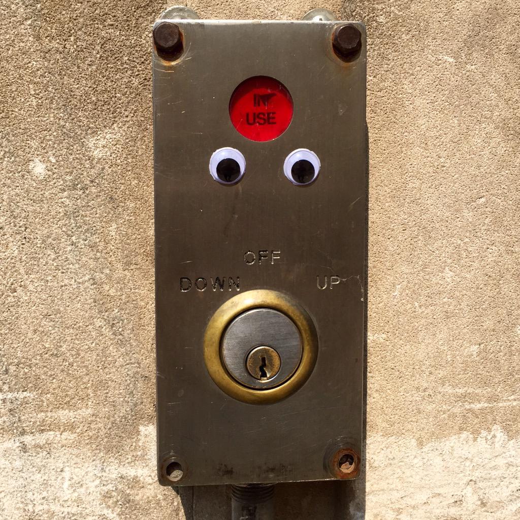 Northern Escalator Switch (In Use) #EverythingIsAnimals
