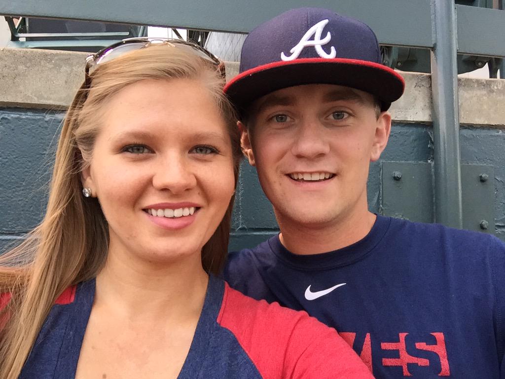 DylanHaslam10's tweet image. First @Braves game! #raindelay #thissucks