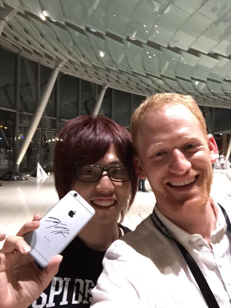 KarlHeinMagic's tweet photo. Autographed my first iPhone today!  #FISM http://t.co/EvujulENIW