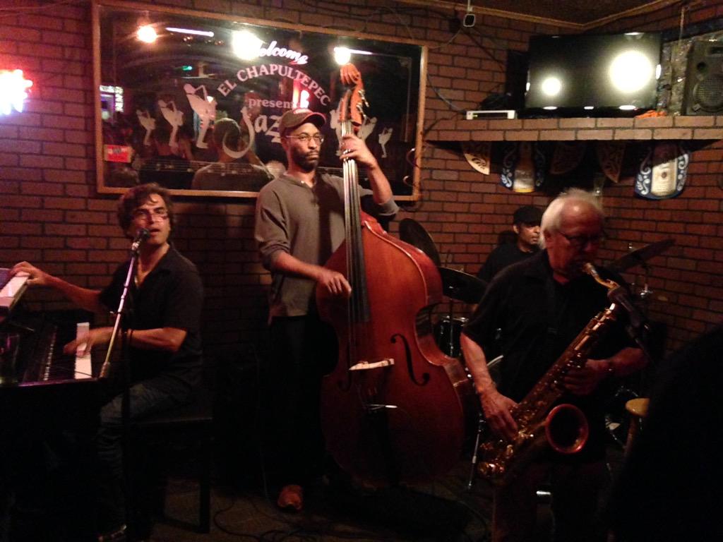 ABnator's tweet photo. El Chapultepec jazz night #jazz #jazzmusic #elchapultepec #denver #nightlife #downtowndenver #303 #5280 #cityofdenver http://t.co/tlwwdNXy7Q