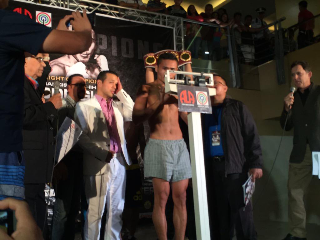 #ElPesaje en Filipinas
Donnie Nietes &amp; <a href="/ChihuasRdz/">Chihuas Rodríguez</a> 108Lbs iguales
#HayTiro SÁBADO 10.35pm <a href="/AztecaSiete/">Azteca 7</a>