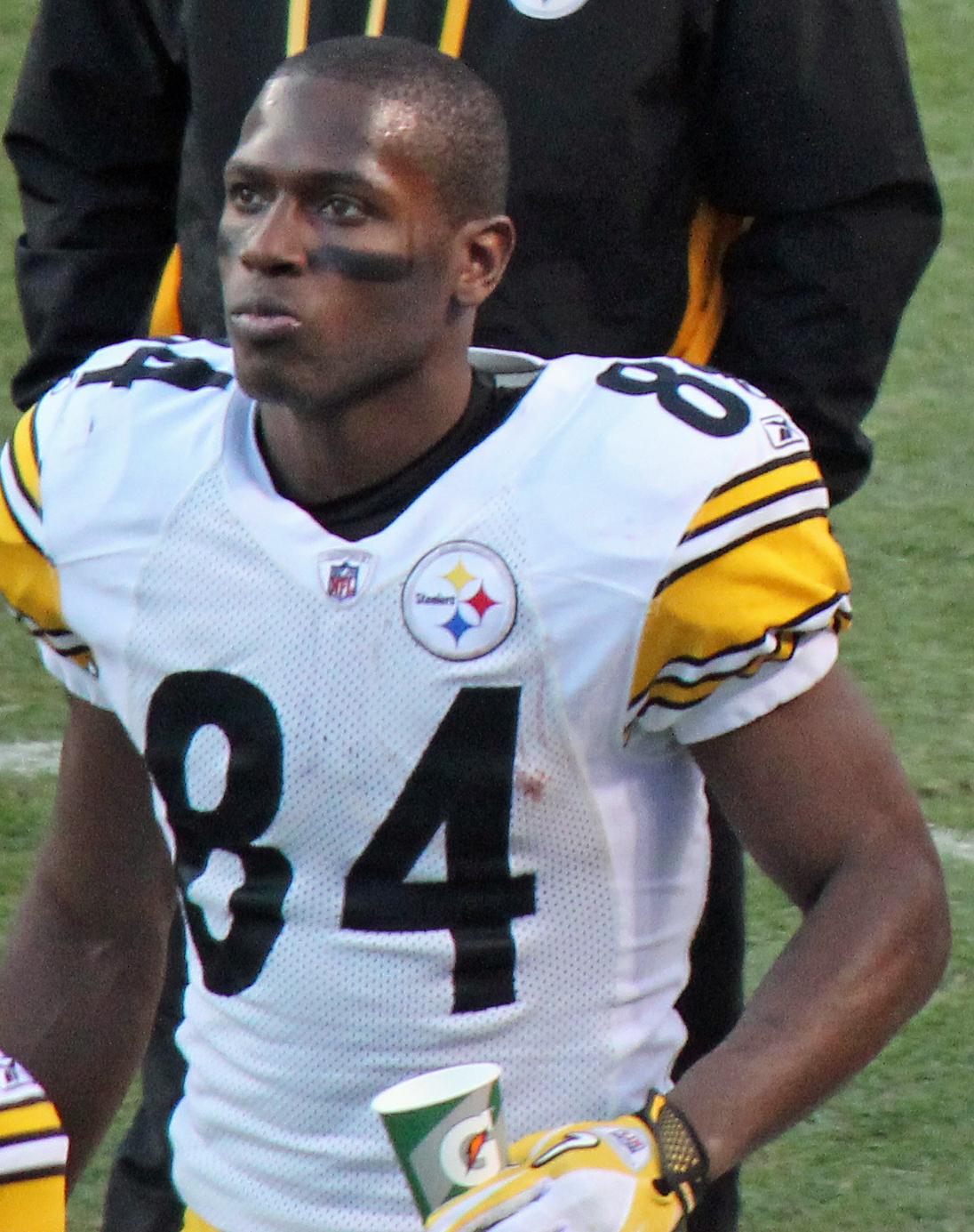 Happy 27th birthday to the one and only Antonio Brown! Congratulations 