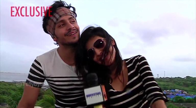 ParShHolics's tweet photo. The four most 'Adorable ParSh moments' which made every ParShian drool😍💃🏻❤️ @8paramsingh @HarshitaGaur12 
#RiYa http://t.co/19jNlhoBOb