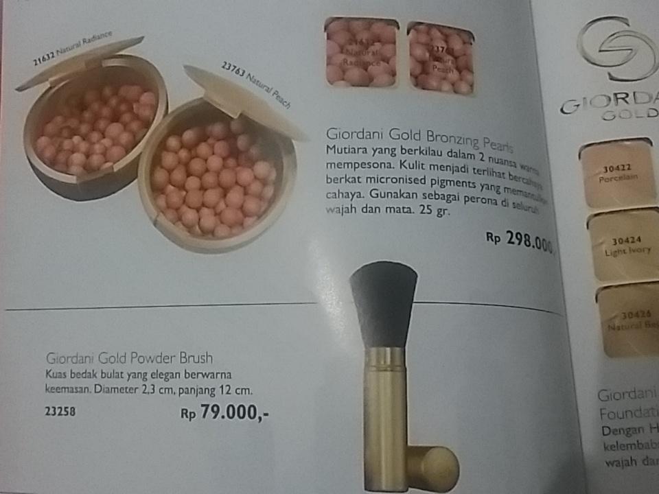 fithree_v's tweet image. Giordani Gold Bronzing Pearls..utk mmbuat pipi mu lbh merona, by oriflame