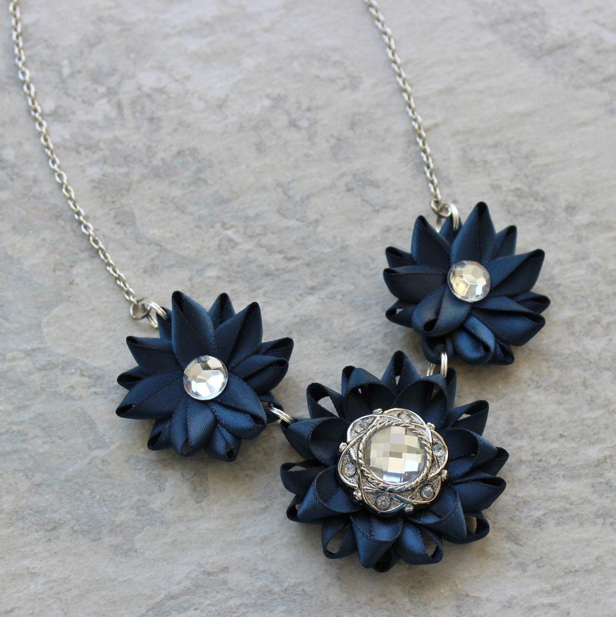 PPerceptions's tweet image. Find unique #jewelry and more at Petal Perceptions! #weddings #etsymntt buff.ly/1HPLhAs