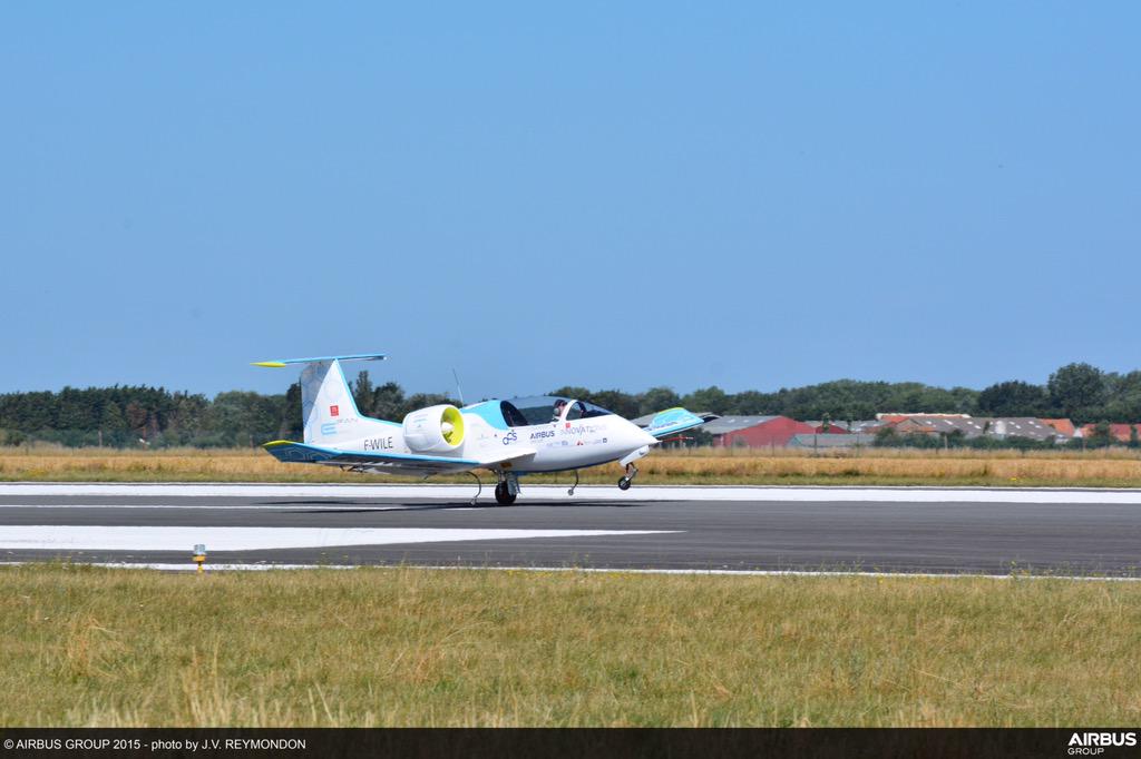 We did it! The eFan has landed at Calais Airport! wemakeitfly