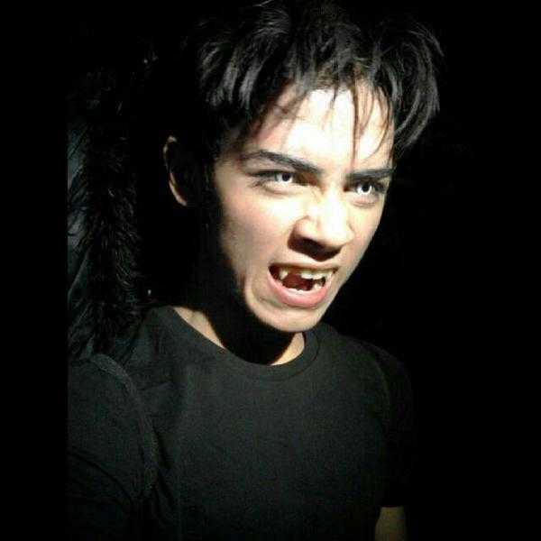 ALIANDOO_FAN's tweet photo. Digo! Lebih terlihat kekar ya pakai kostum kayak gini;) @alysyarief http://t.co/R7RG4hy7hL