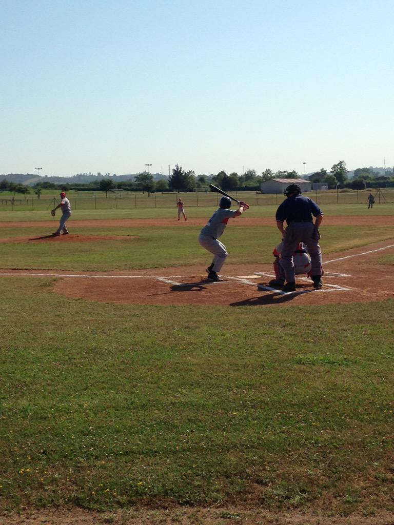 Comienza el partido fase final senior 1ª division <a href="/tiburonesmalaga/">Tiburones de Málaga </a> <a href="/cbisgava/">Club Béisbol Gava</a>