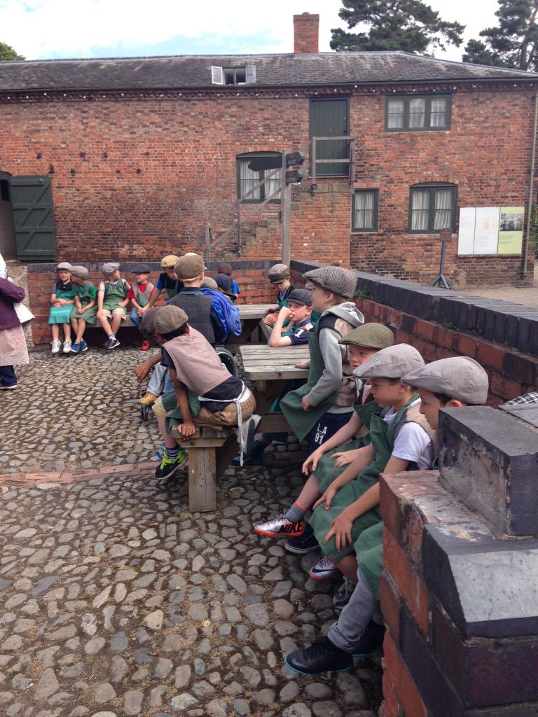 Year 2 Bryn Coch on Twitter "All transformed into servants 😀 xx http