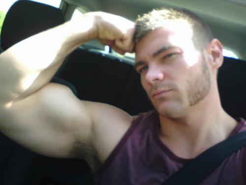 ToddJSaporito's tweet photo. #Tumblr: (#wickedgayblog @wickedgayblog) #itsToddS #ToddJSaporito #RealMen!! #Post2Twitter #inkedMen #tattoo #shred… http://t.co/EdnPpPm1Ht