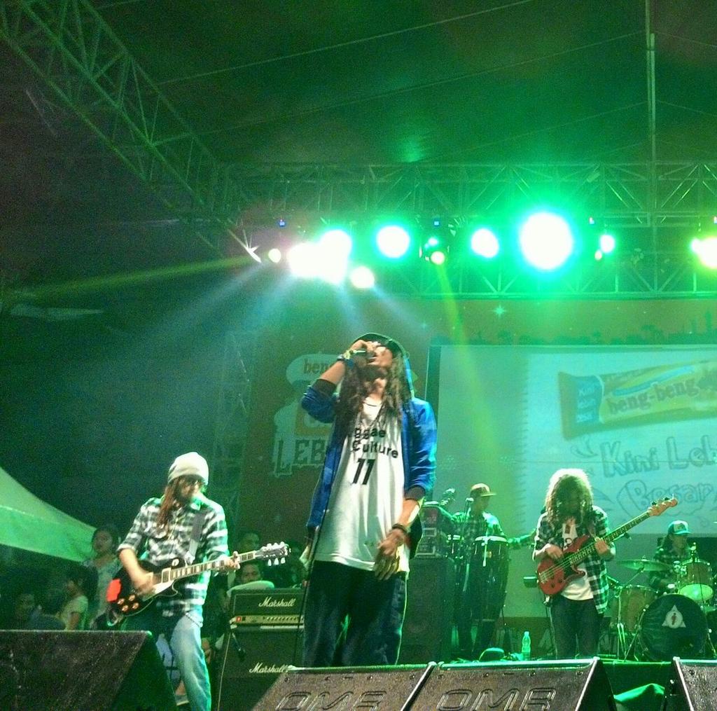 Ebaaatttt@Heyho_Brand Gw Bangga memakai produk asli Indonesia !!!