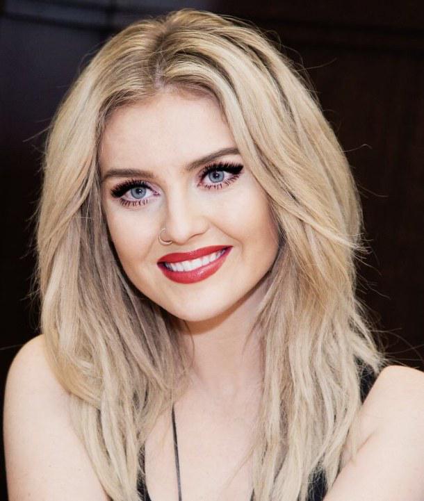 Happy 22th Birthday Perrie Edwards 
Love yaaa 