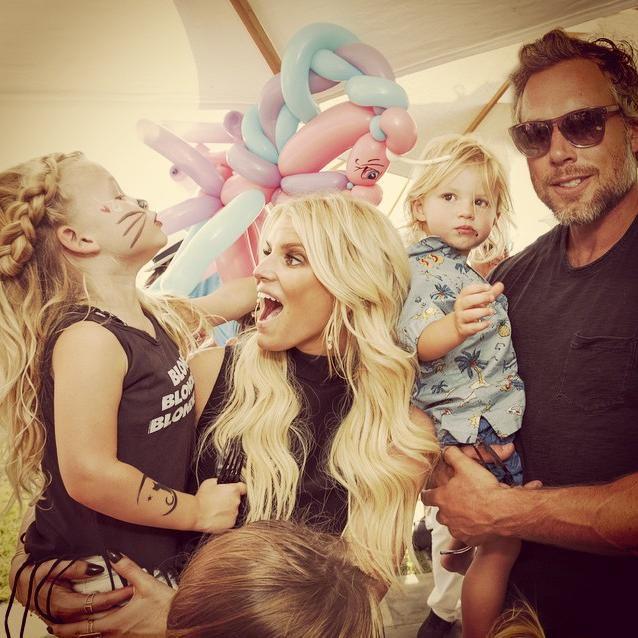Happy Birthday, 20 Of Jessica Simpson\s Cutest Moments:  
