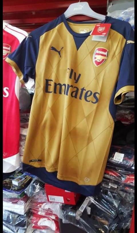 arsenal 15 16 away kit