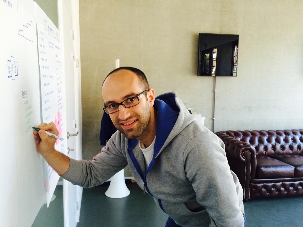 Binarta_'s tweet image. Excited to welcome our newest #TeamMember @stefanifrim #BeTech #Sales #Manager #socialselling #Growthhacking