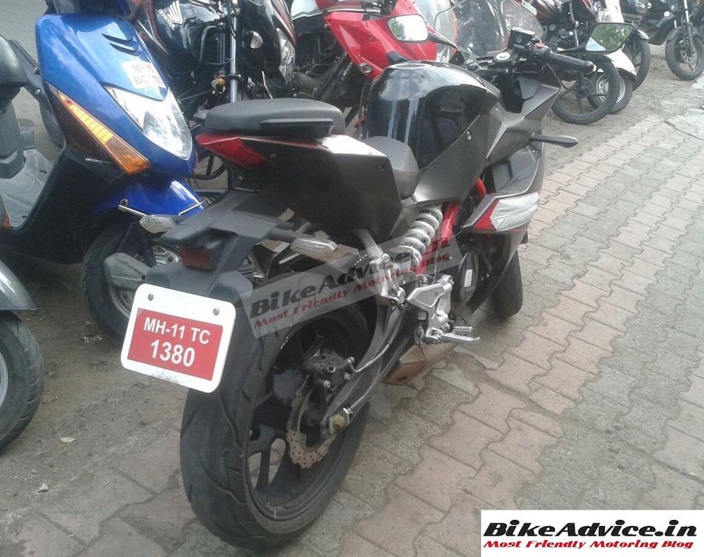 MotorBeam's tweet photo. http://t.co/FDNY3yiDBB #Hyosung #GD250R Spotted In India For The First Time @DSKHyosungIndia http://t.co/EReABRsFUo