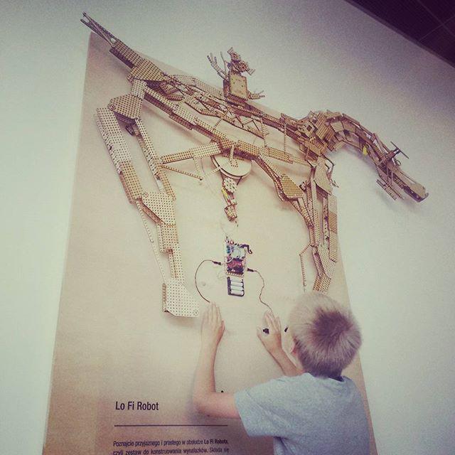 insta_arduino's tweet image. ift.tt/1KUakCR - #lofirobot #arduino #strandbeast #akademiapanatechnika by lo_fi… ift.tt/1KU8nqe
