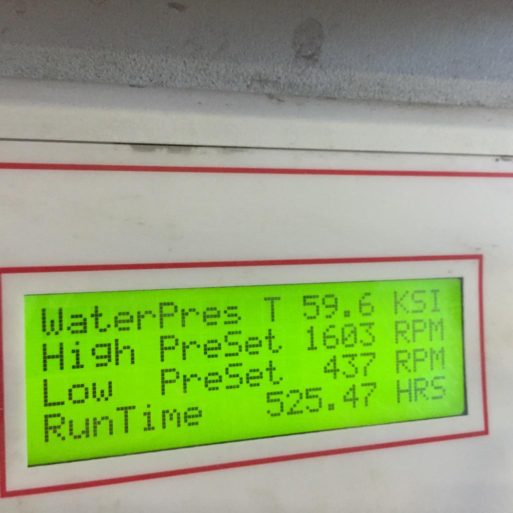 WaterjetProduct's tweet photo. De Omax 60120 voor volledig gereviseerd, we kunnen er weer 500 uur tegen aan! Op 60 KSI en door! waterjetproducts.nl http://t.co/UYViwgHRL7