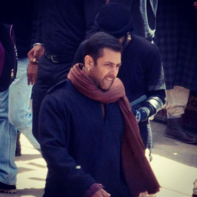 One week to go!!! #BajrangiBhaijaan #excitement #SalmanKhan #KareenaKapoorKhan #EidRelease #PersonalStylist