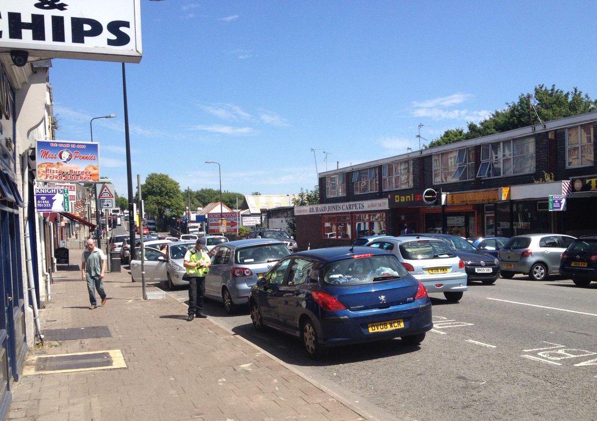 Do over zealous traffic wardens merely punish people who are supporting #LocalShops ? #shoplocal