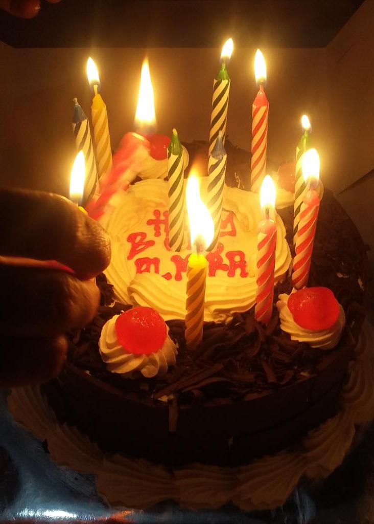 rinacacing's tweet photo. Selamat ulang tahun bedel 😚 http://t.co/o7SSy0vcRm
