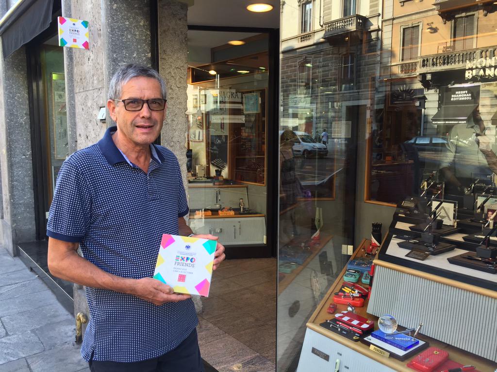 Expo_Friends's tweet photo. Tantissimi #ExpoFriends continuano a colorare #Milano! Trova quello più vicini a te con @RobinGoodsApp! #Expo2015 http://t.co/RBtPVtQhPh