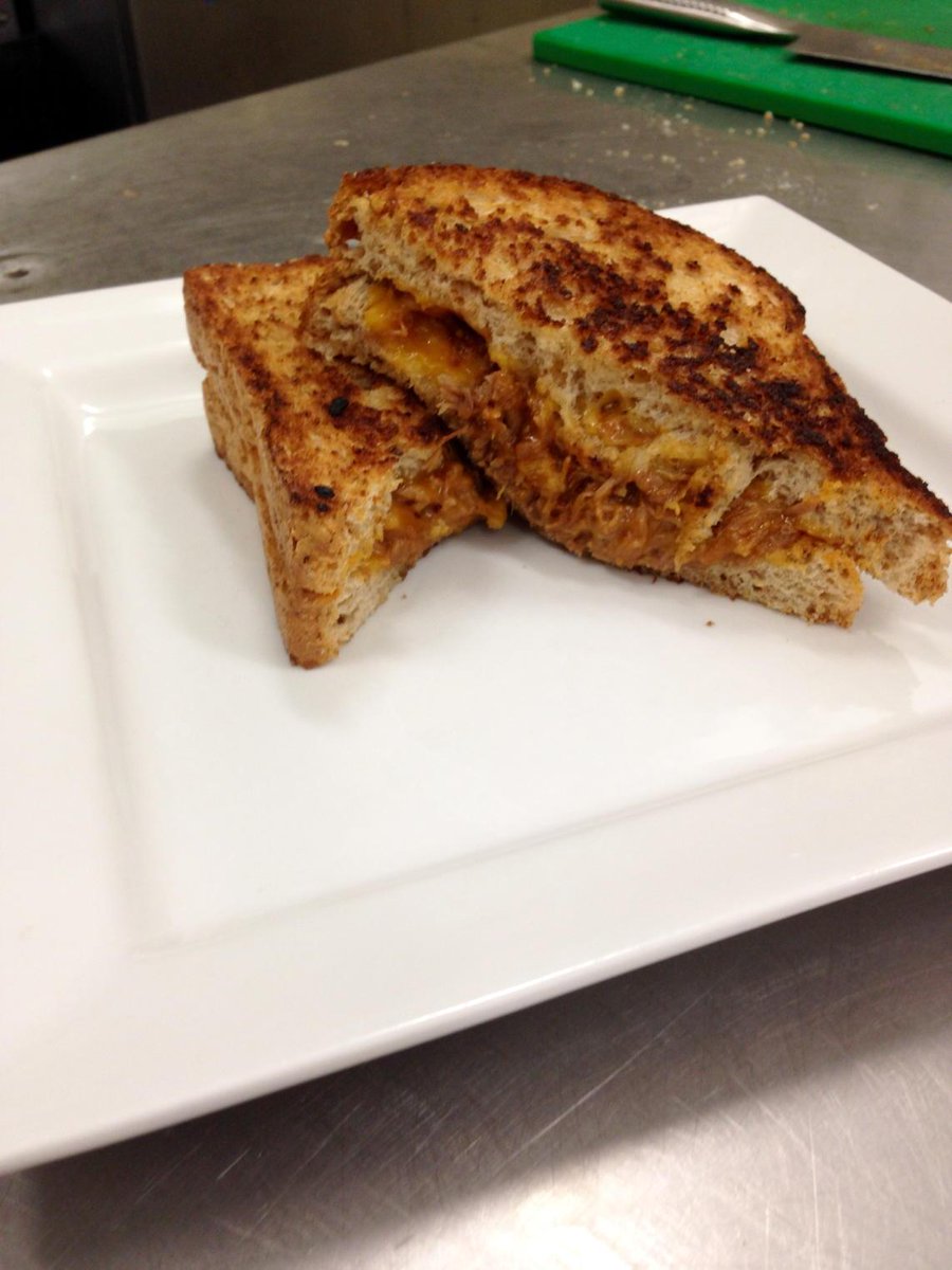 LostAnchorPEI's tweet photo. #CBMF Takeout special all weekend. Pulled pork grilled cheese and chips $12 #cbmf #LostAnchorPEI http://t.co/tEpnNXd9C4