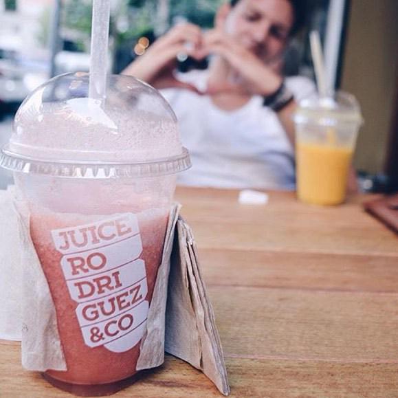Rodriguezandco's tweet photo. From Rodriguez y co with love via @iammertorres 🍹👌🏻🎉 #rodriguezyco #rodriguezandco #Rodriguezdoesitbetter #healthyl… http://t.co/eSPv1XSoWT