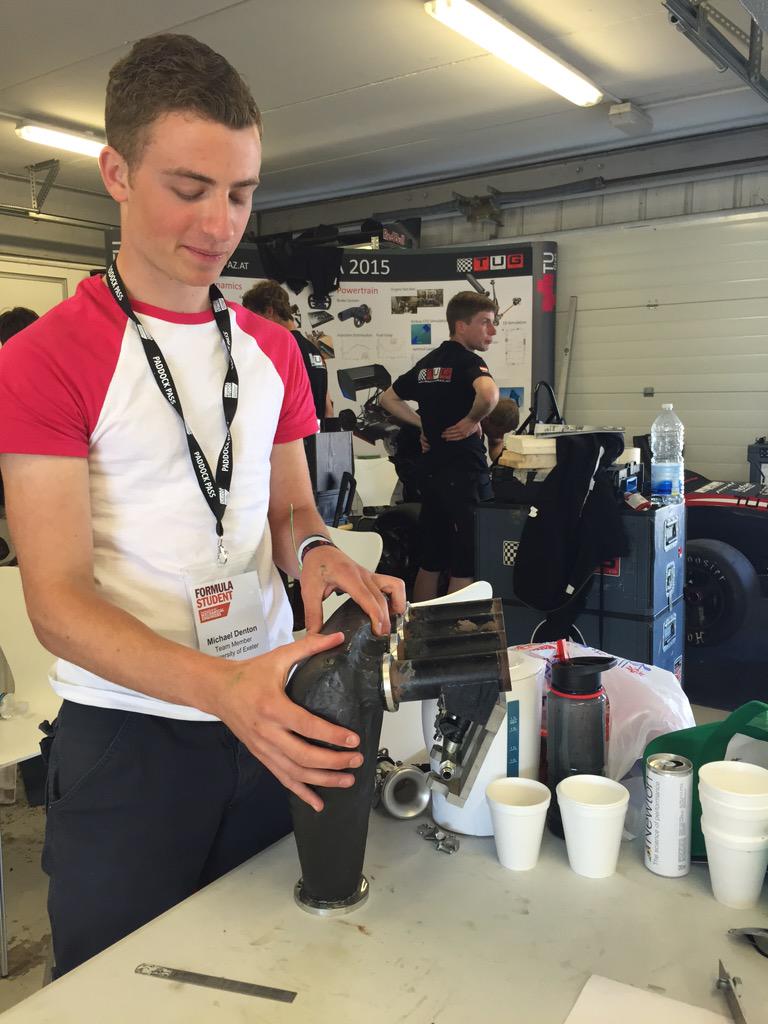 ExeterFS's tweet image. Even the drivers aren't exempt from getting their hands dirty!! #FS2015