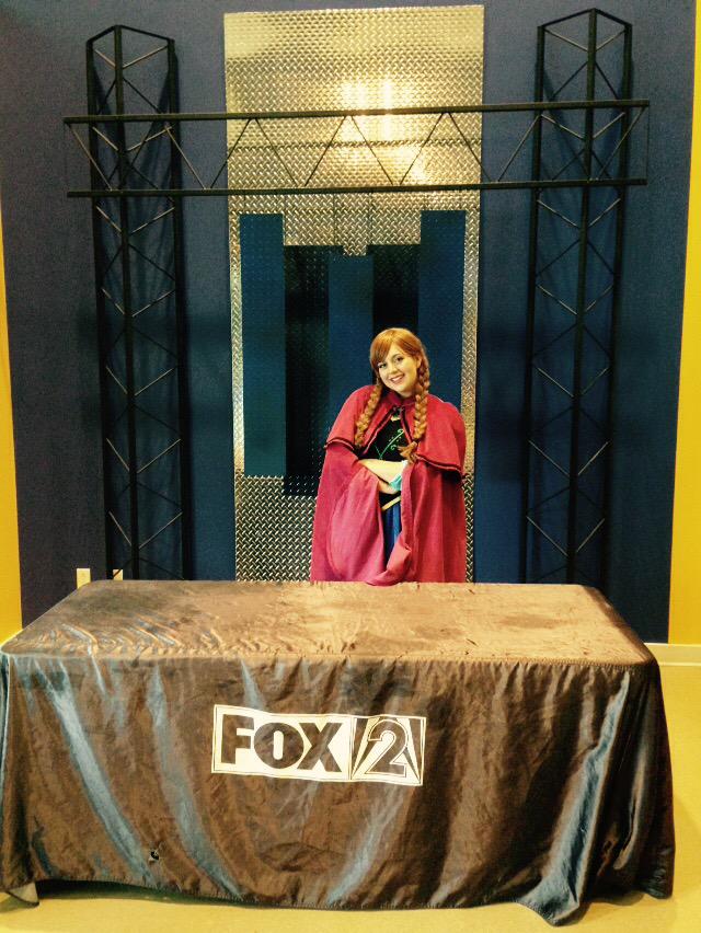 OnceUponA_Party's tweet photo. Anna is excited to be on Fox 2! http://t.co/hs65sbZvYu