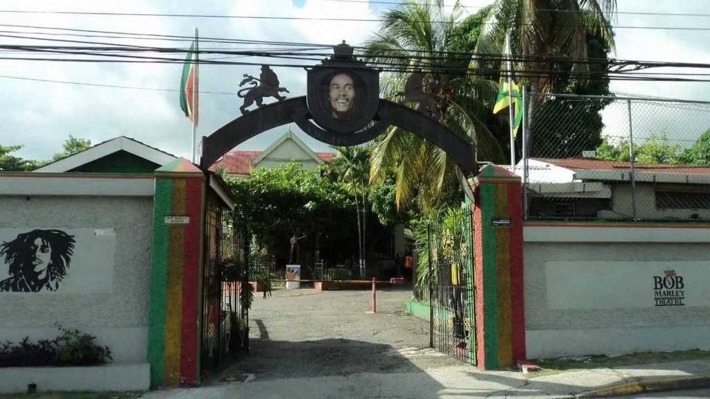 VisionJA's tweet image. #VisitJamaica you in Kingston, at the Legendary #BoBMarley museum on #HopeRoad #MakeItJamaica #YoursToDiscover #Np